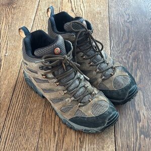 Merrell Men's Tan and Black Outdoor Boots